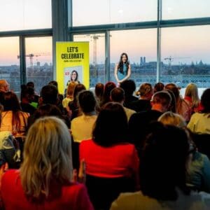 Neda Peemueller Event Moderatorin