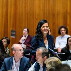 Jade Cano Moderatorin fuer Wirtschaft und Finanzen