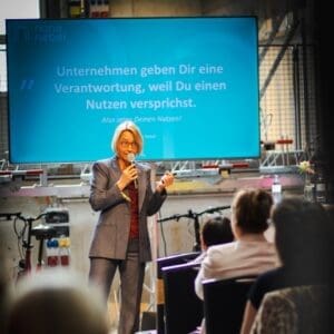 Nane Nebel Event Moderatorin